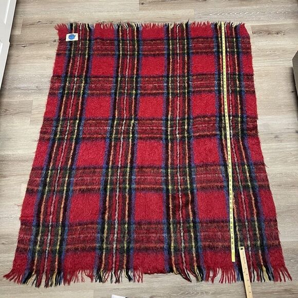 Vintage retro Mohair Montrose Wool Green Red Yellow 65x50 blanket 40s 50s 60s - Picture 2 of 4